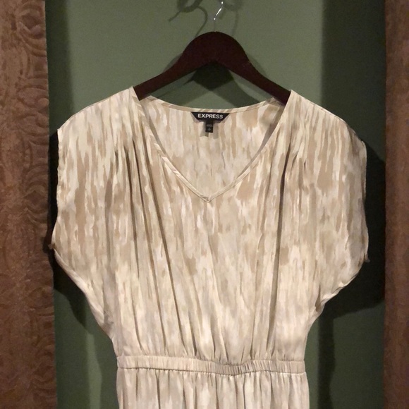 Express Silky High Low Dress Size Small - Picture 2 of 4